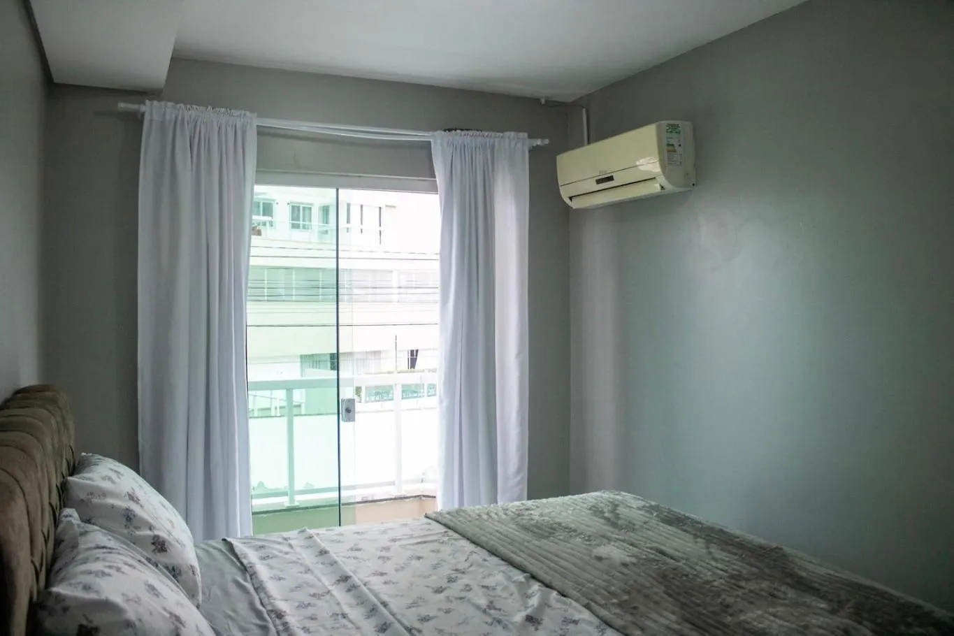 Loft Com Wi-Fi E Otima Localizao Em Biguacu Sc Διαμέρισμα