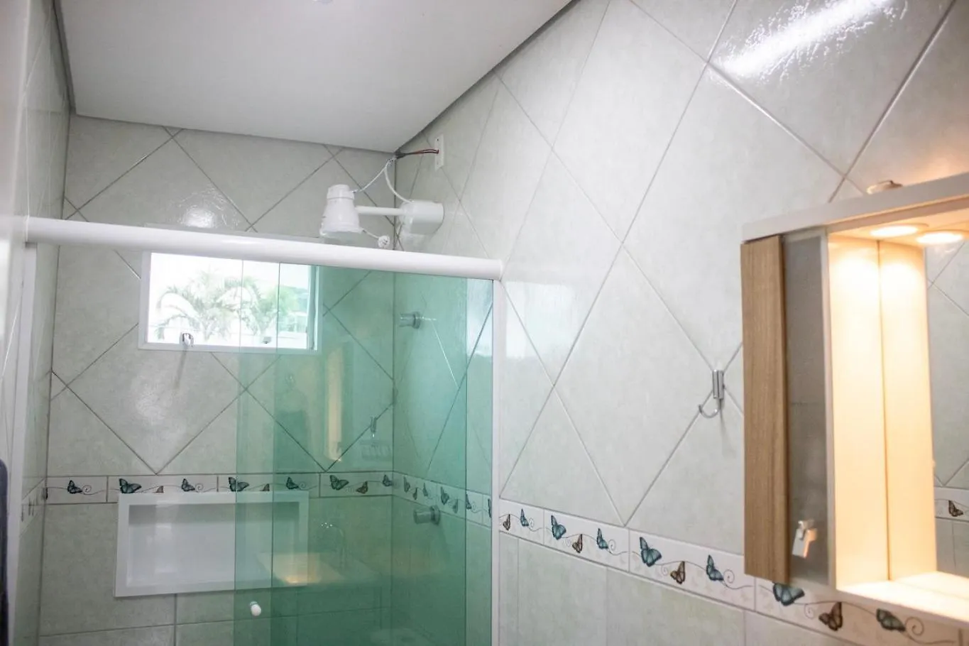 Loft Com Wi-Fi E Otima Localizao Em Biguacu Sc Διαμέρισμα 0*,  Βραζιλία